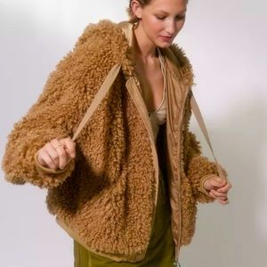 UO Casey Sherpa Hooded zip-up Jacket